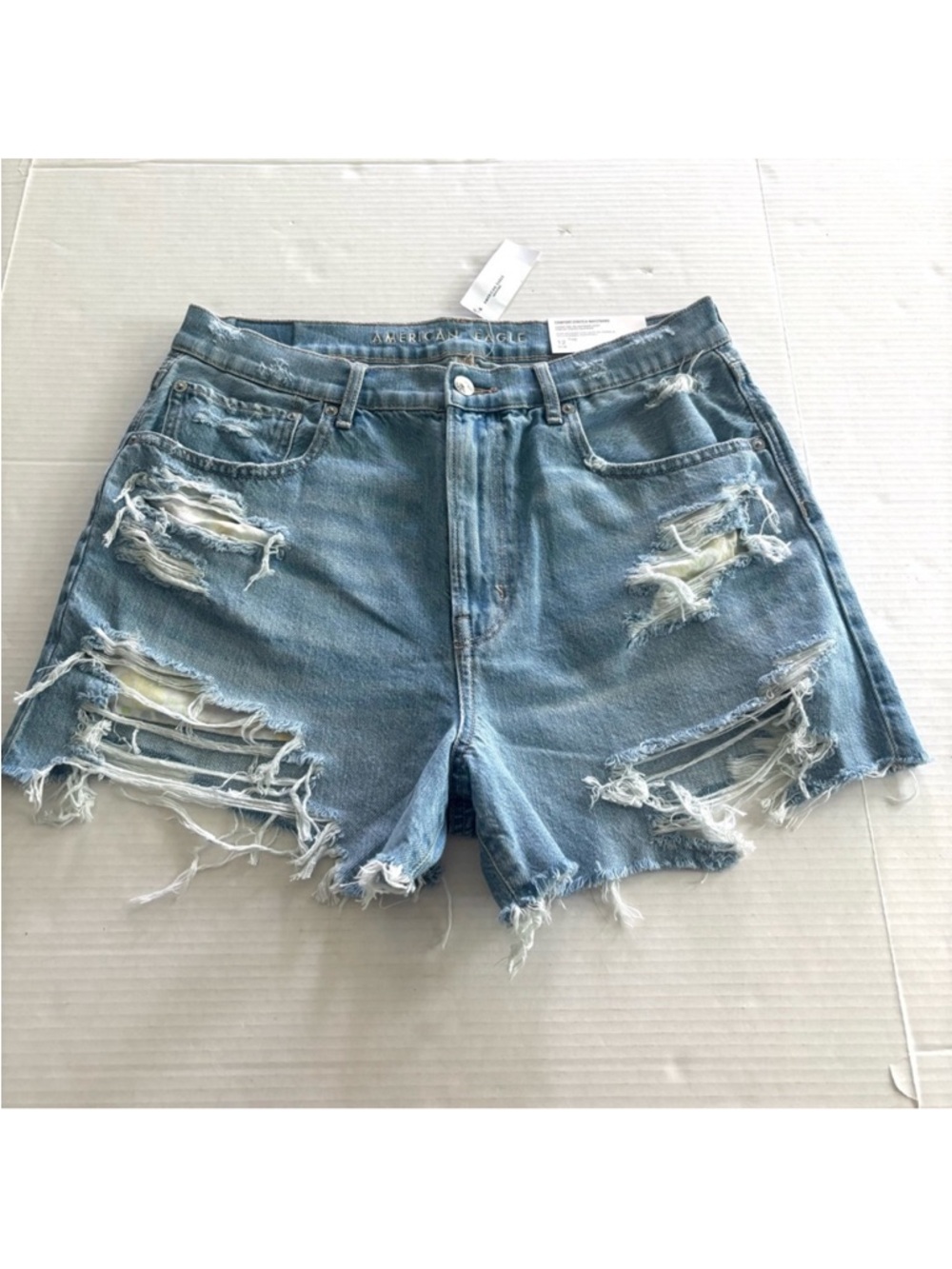 American Eagle Highest Rise 90’s Boyfriend Short Stretch Waistband Women’s sz 12